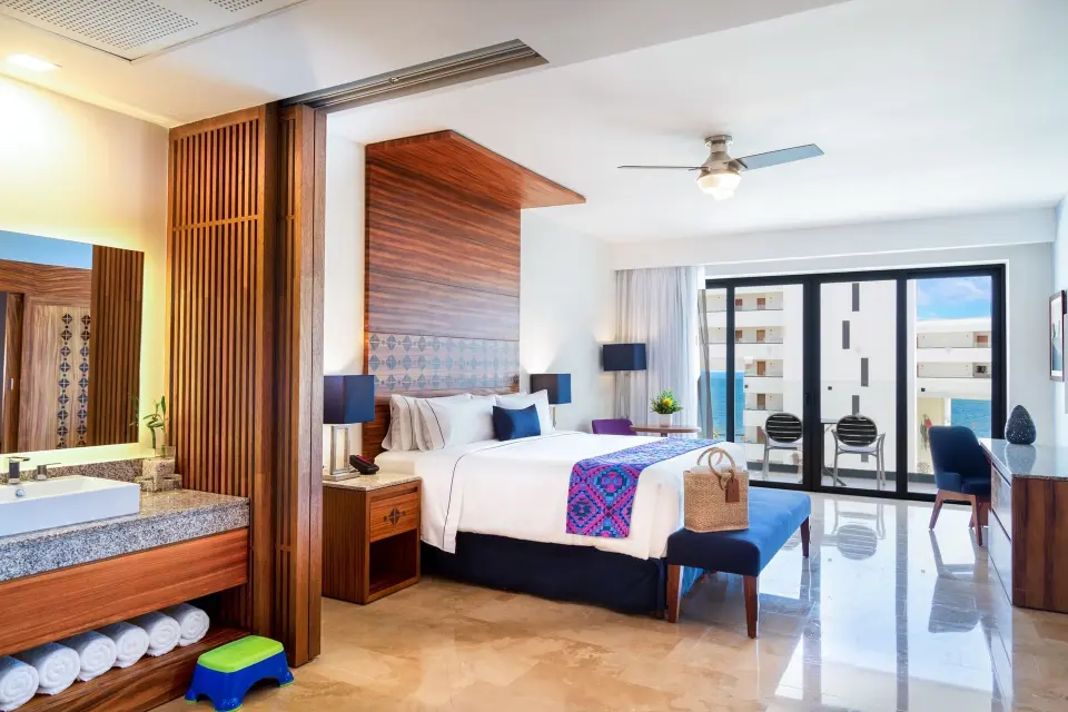 Sapphire Room 7 2