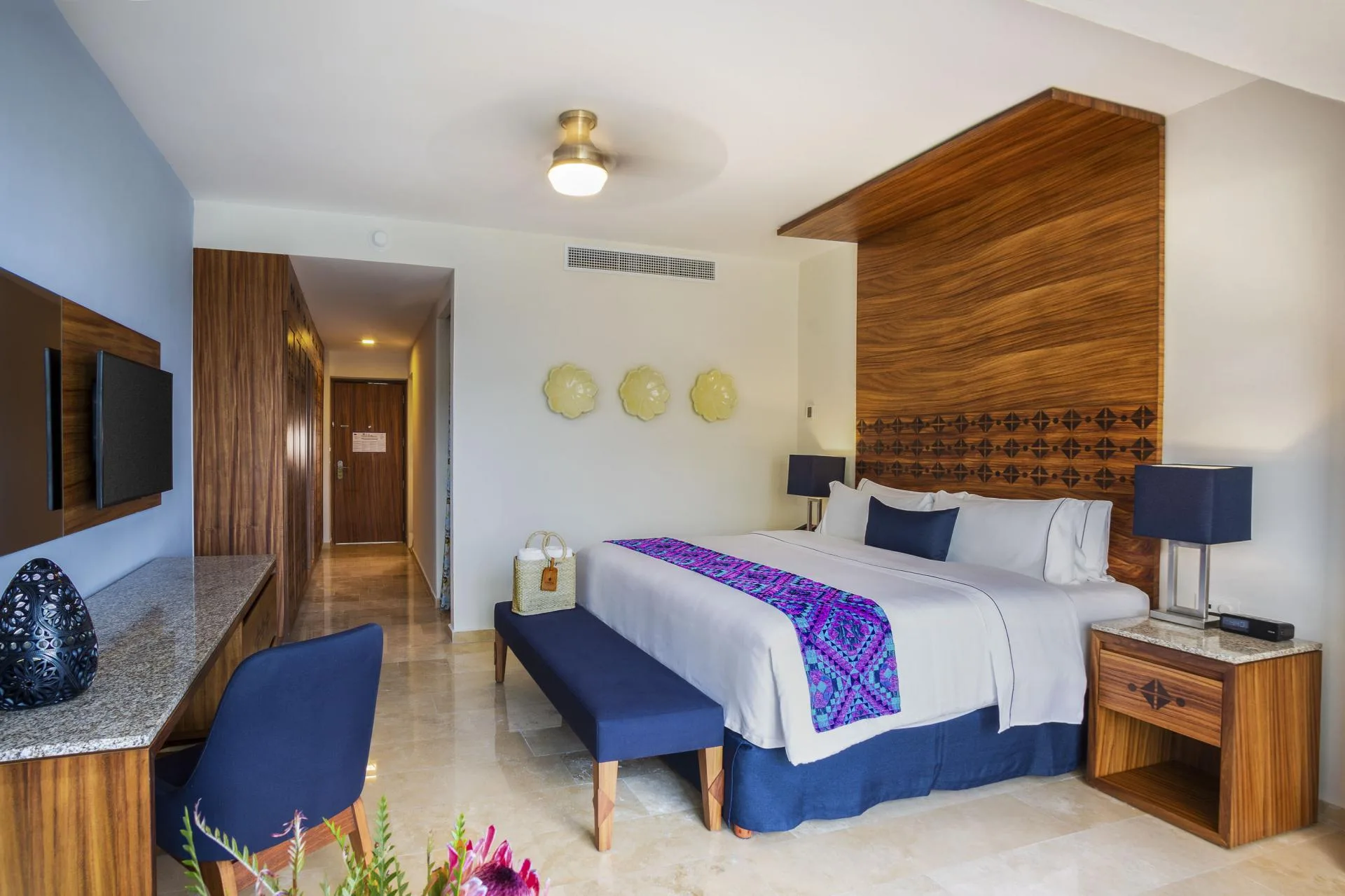 Sapphire Room 5 4