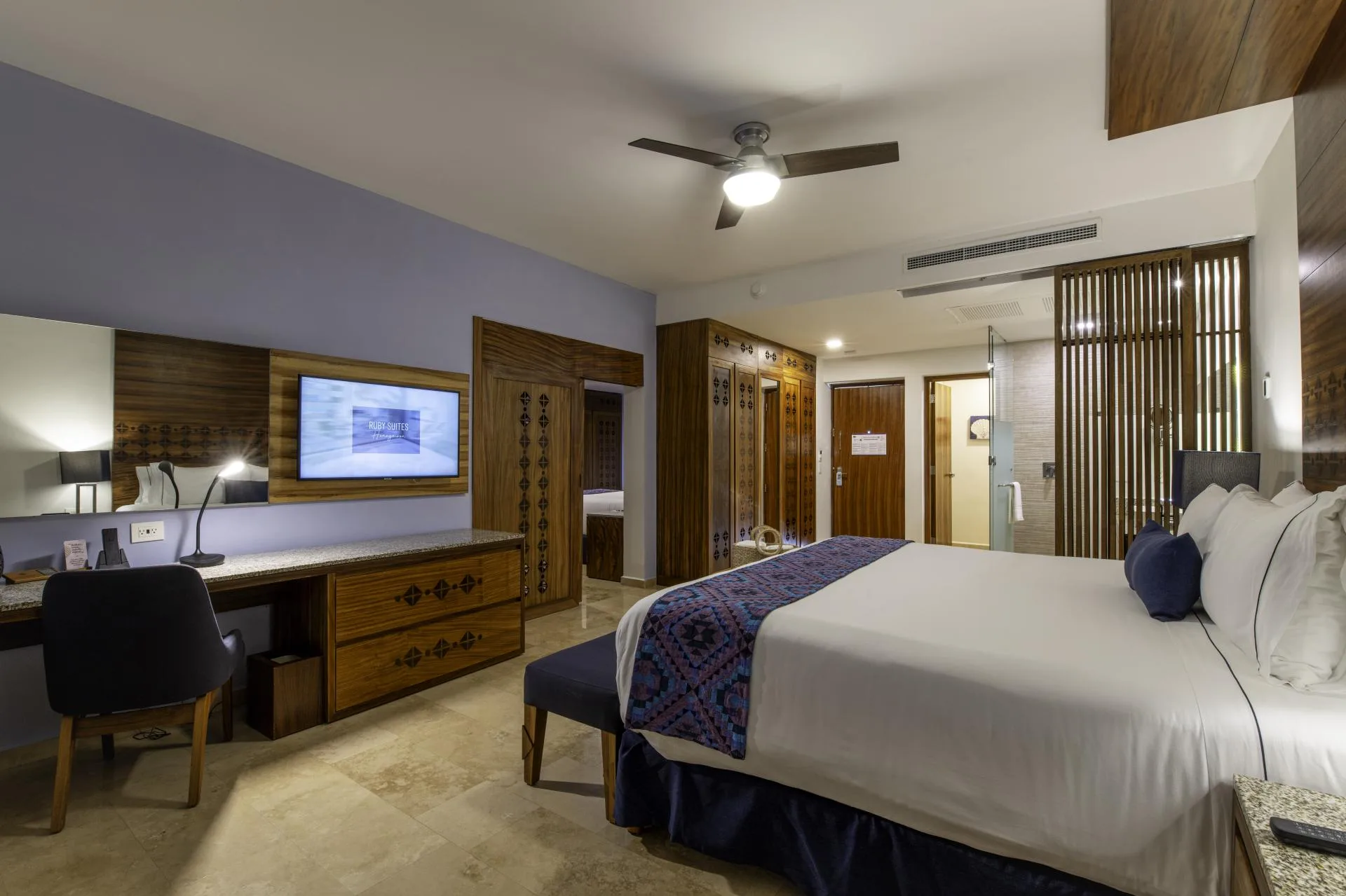 Agatha King Room 4