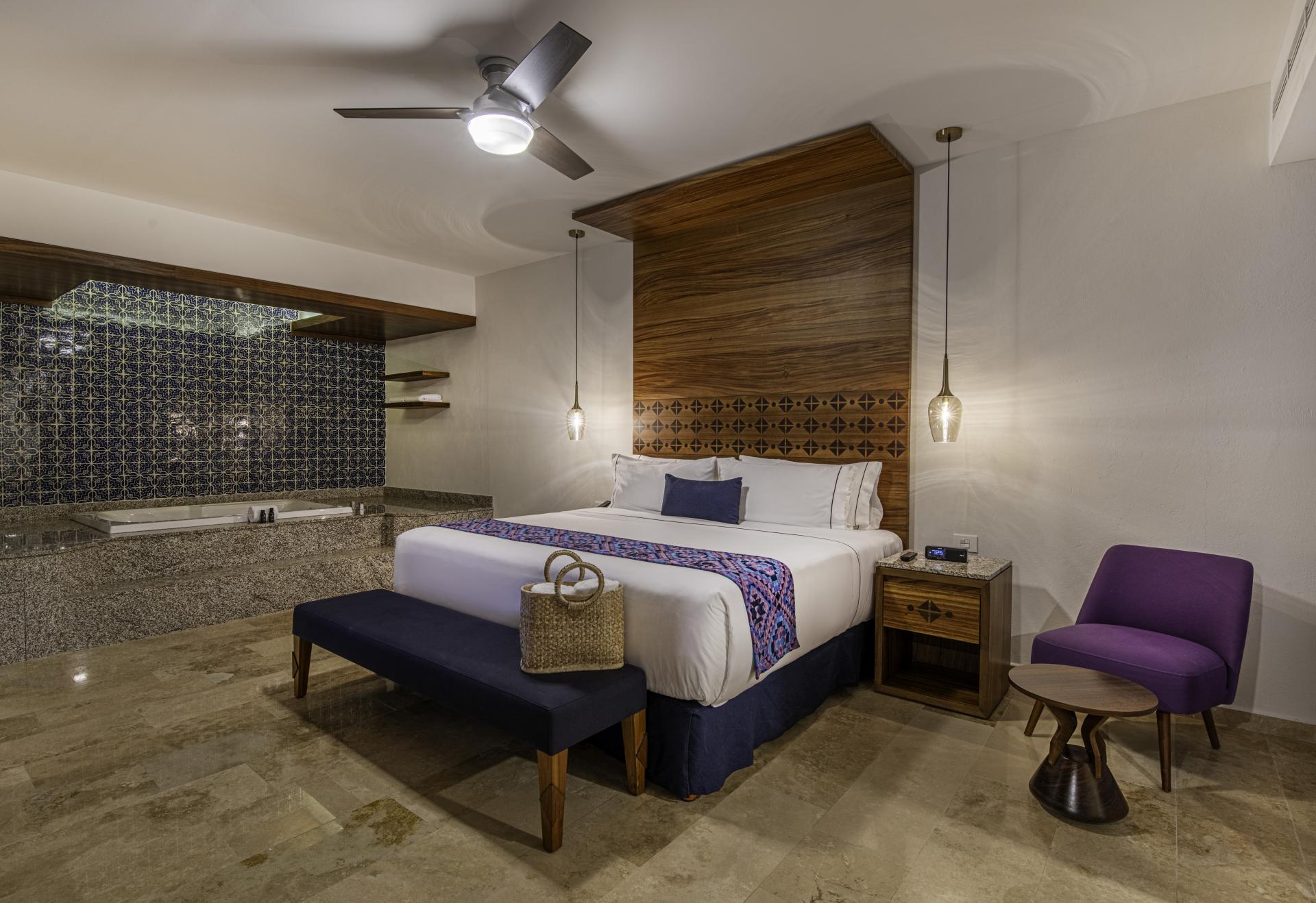 Emerald Suite 1