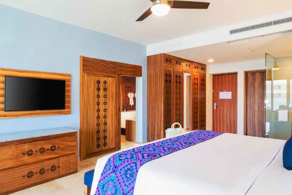 Sapphire Room 7 4